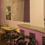 Reims Отель