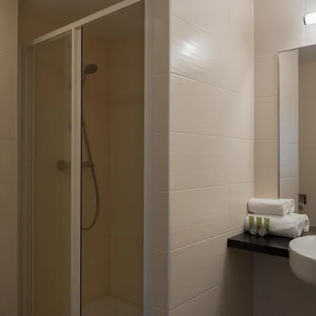 Hotel Reims 2*