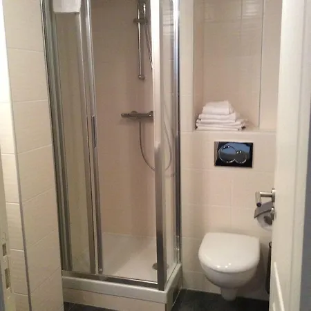 De Reims Hotel 2*